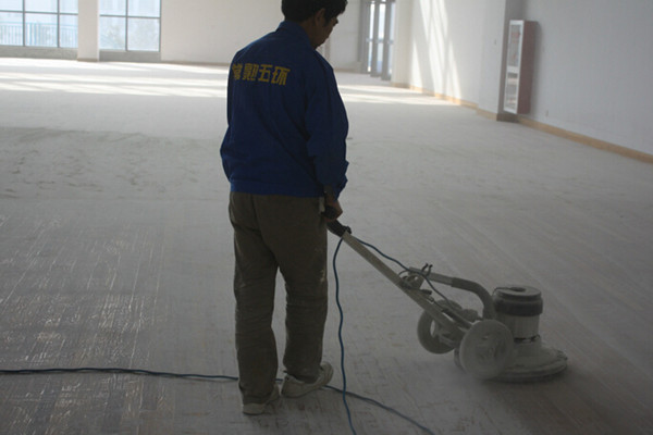 體育館木地板的油漆和技術(shù)指標(biāo) 體育館木地板的油漆和技術(shù)指標(biāo)