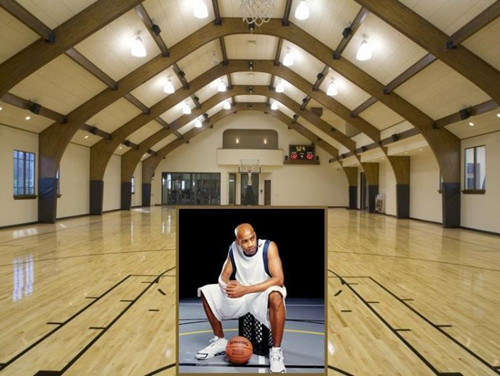 運(yùn)動(dòng)地板的當(dāng)家花旦：PVC盛裝唱主角