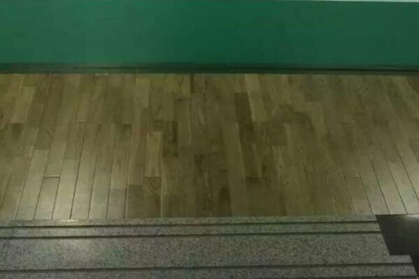 運(yùn)動(dòng)木地板,實(shí)木運(yùn)動(dòng)地板