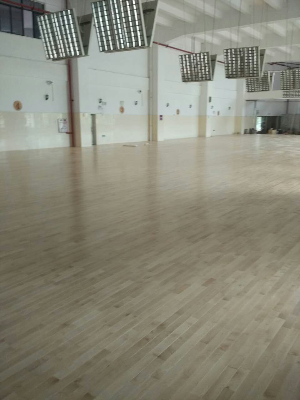 運動木地板,實木運動地板 運動木地板,實木運動地板