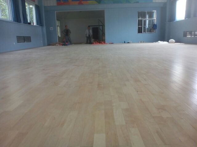 運動木地板,實木運動地板 運動木地板,實木運動地板