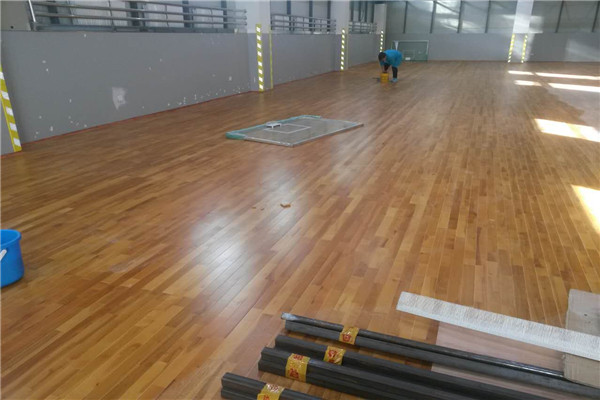 運(yùn)動(dòng)木地板,楓木運(yùn)動(dòng)地板,實(shí)木運(yùn)動(dòng)地板 運(yùn)動(dòng)木地板,楓木運(yùn)動(dòng)地板,實(shí)木運(yùn)動(dòng)地板