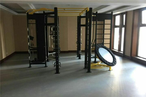 運(yùn)動(dòng)地膠